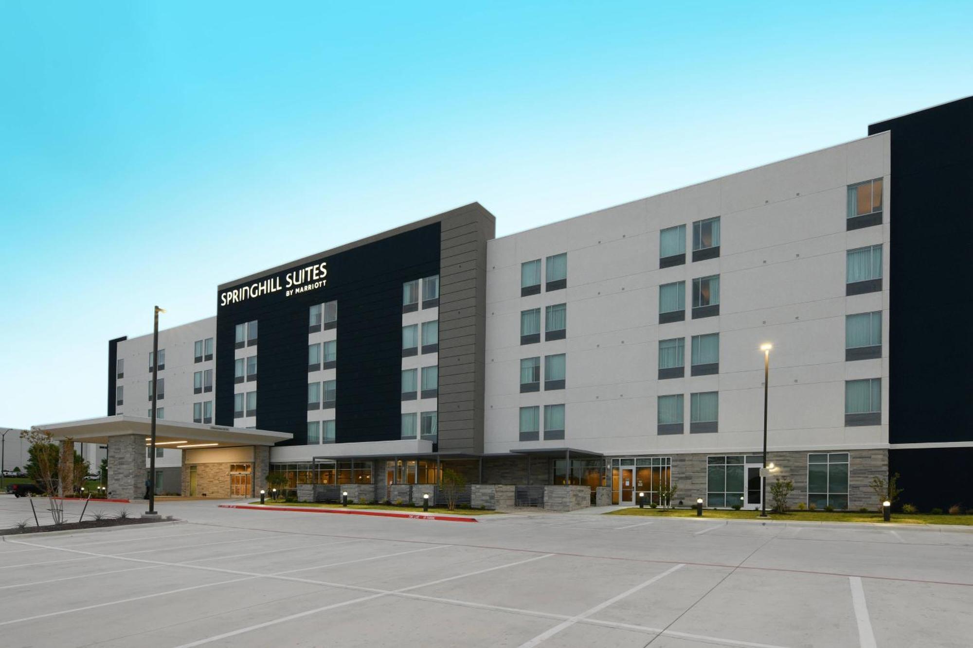 Springhill Suites Dallas Dfw Airport South/Centreport Форт-Уэрт Экстерьер фото